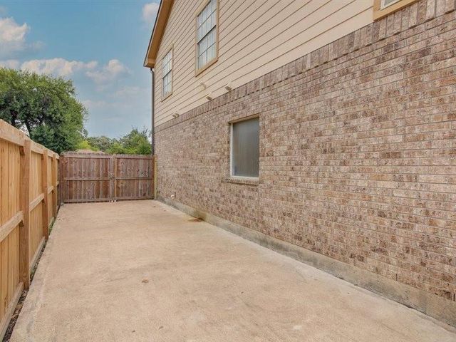 8422 Tavenor Lane, Houston, TX 77075