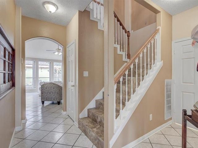 8422 Tavenor Lane, Houston, TX 77075