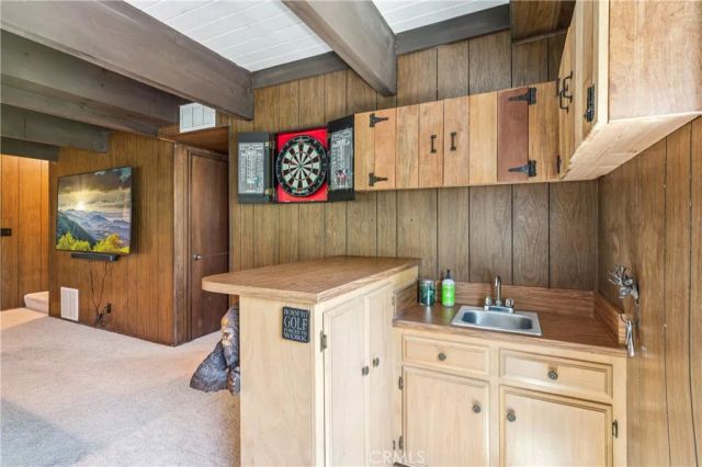 686 Grass Valley, Lake Arrowhead, CA 92352