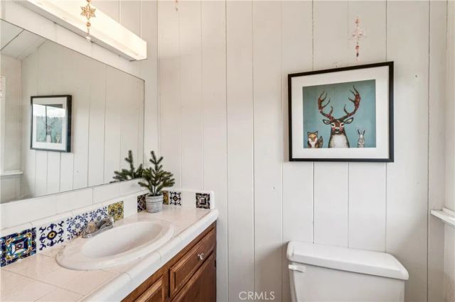 686 Grass Valley, Lake Arrowhead, CA 92352