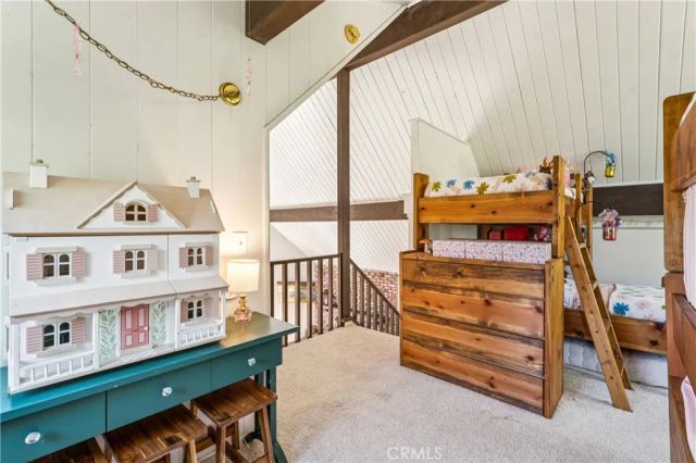686 Grass Valley, Lake Arrowhead, CA 92352