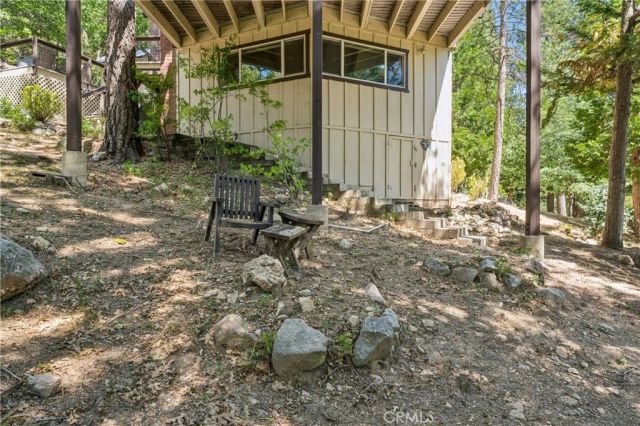 686 Grass Valley, Lake Arrowhead, CA 92352