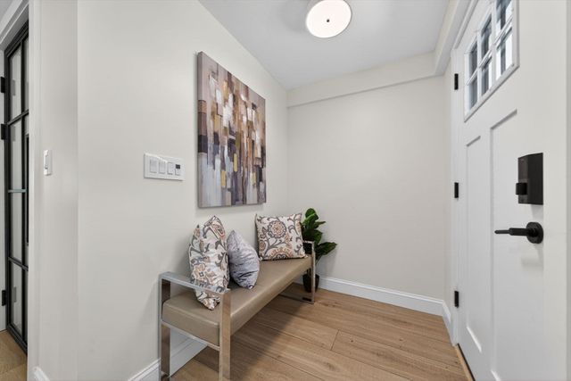 8 Topeka Rd, Chelmsford, MA 01824