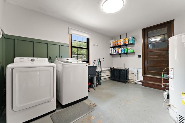 1261 Redbud Drive, Chesterton, IN 46304