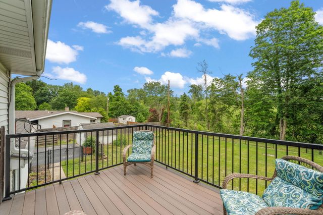 1261 Redbud Drive, Chesterton, IN 46304