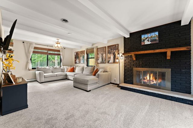 1261 Redbud Drive, Chesterton, IN 46304