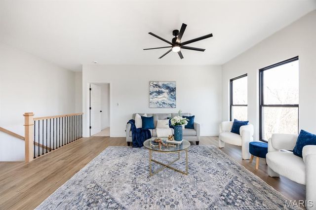 199 Grand View Hills Lane, Edwardsville, IL 62025