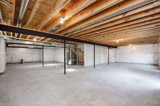 199 Grand View Hills Lane, Edwardsville, IL 62025