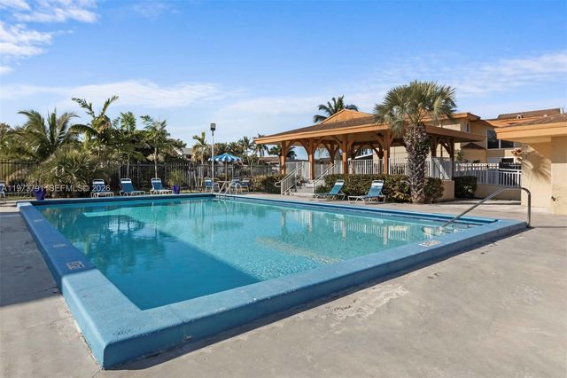 8380 SW 154 Ave 56, Miami, FL 33193