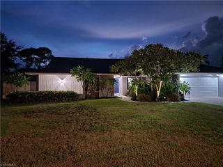 5728 Stonehaven DR, North Fort Myers, FL 33903