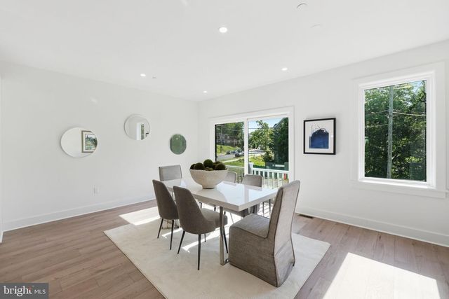 1004 50TH PL NE, Washington, DC 20019