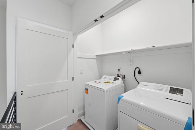 1004 50TH PL NE, Washington, DC 20019