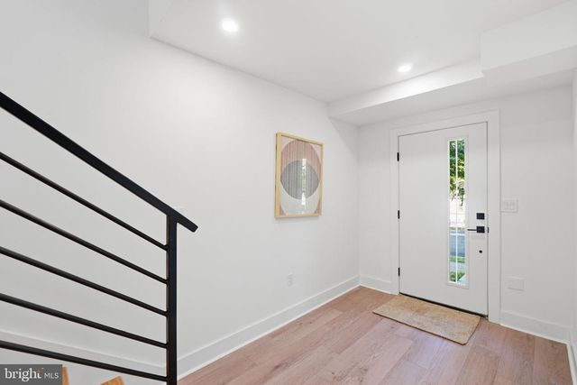 1004 50TH PL NE, Washington, DC 20019