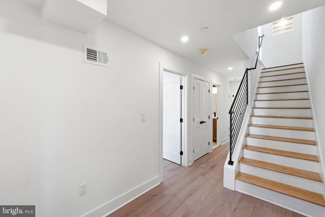 1004 50TH PL NE, Washington, DC 20019
