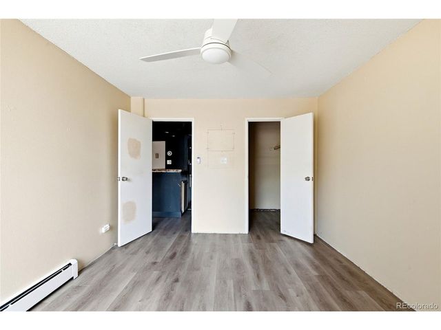 2231 S Vaughn Way 111B, Aurora, CO 80014
