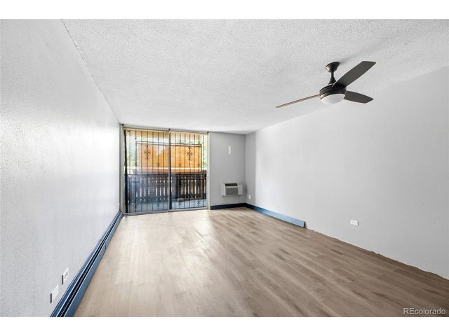 2231 S Vaughn Way 111B, Aurora, CO 80014