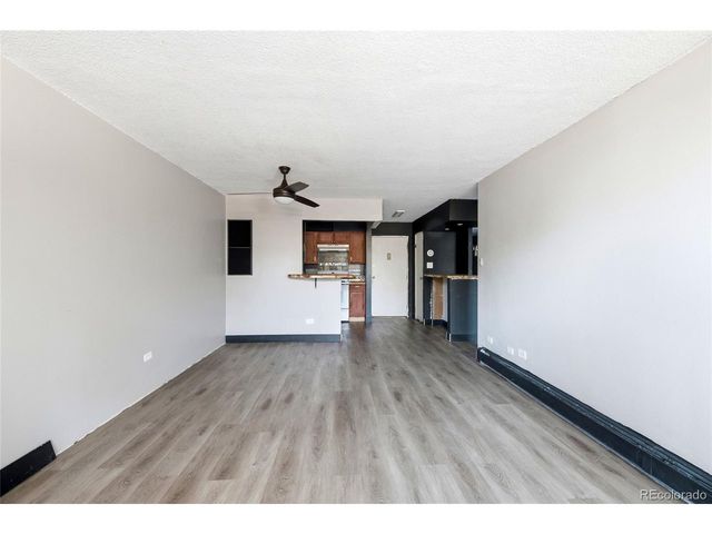 2231 S Vaughn Way 111B, Aurora, CO 80014