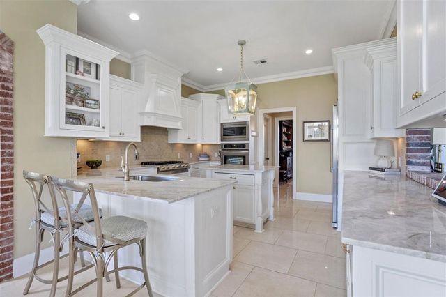 4270 Indigo Place, Lake Charles, LA 70605