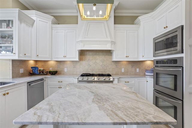 4270 Indigo Place, Lake Charles, LA 70605