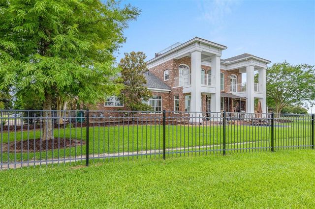 4270 Indigo Place, Lake Charles, LA 70605