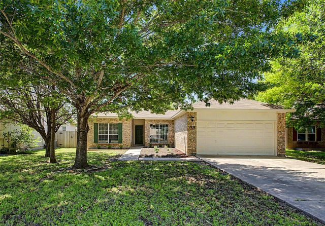 207 Kates WAY, Hutto, TX 78634