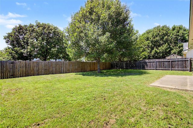 207 Kates WAY, Hutto, TX 78634