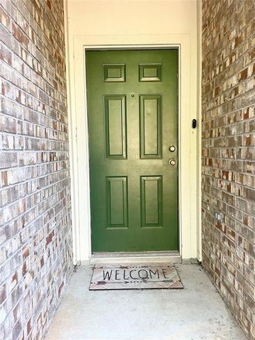 207 Kates WAY, Hutto, TX 78634