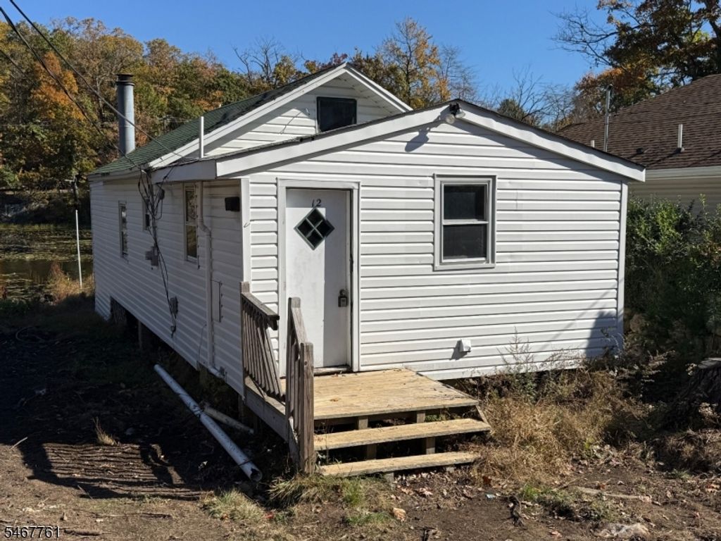 12 Hilltop Rd, Hopatcong Boro, NJ 07821 — photo 3