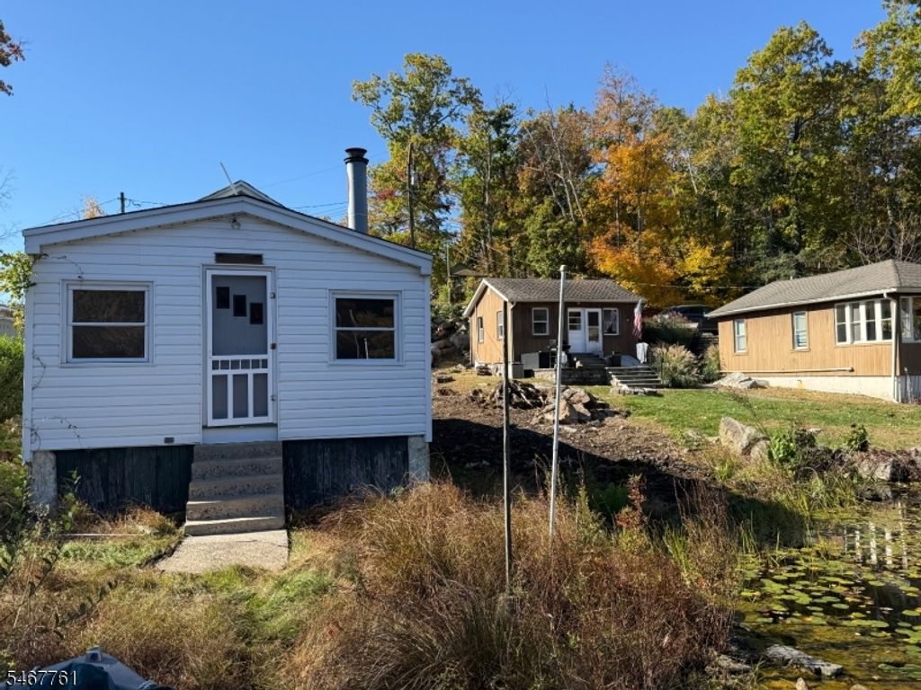 12 Hilltop Rd, Hopatcong Boro, NJ 07821 — photo 4