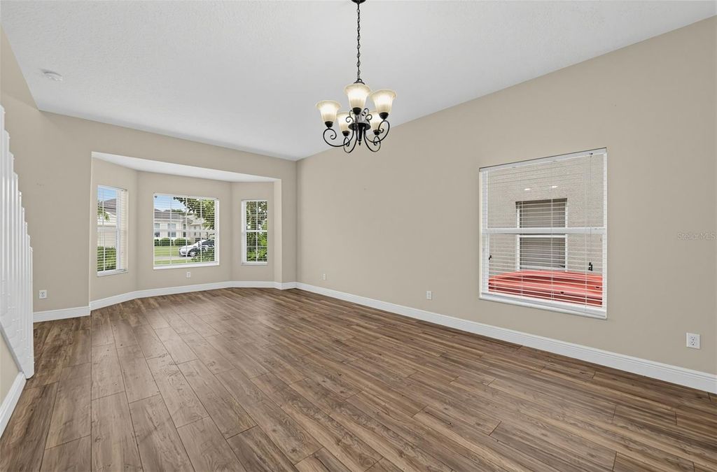 Image 12 of property listing at 10106 HIDDEN DUNES LANE, Orlando, FL 32832