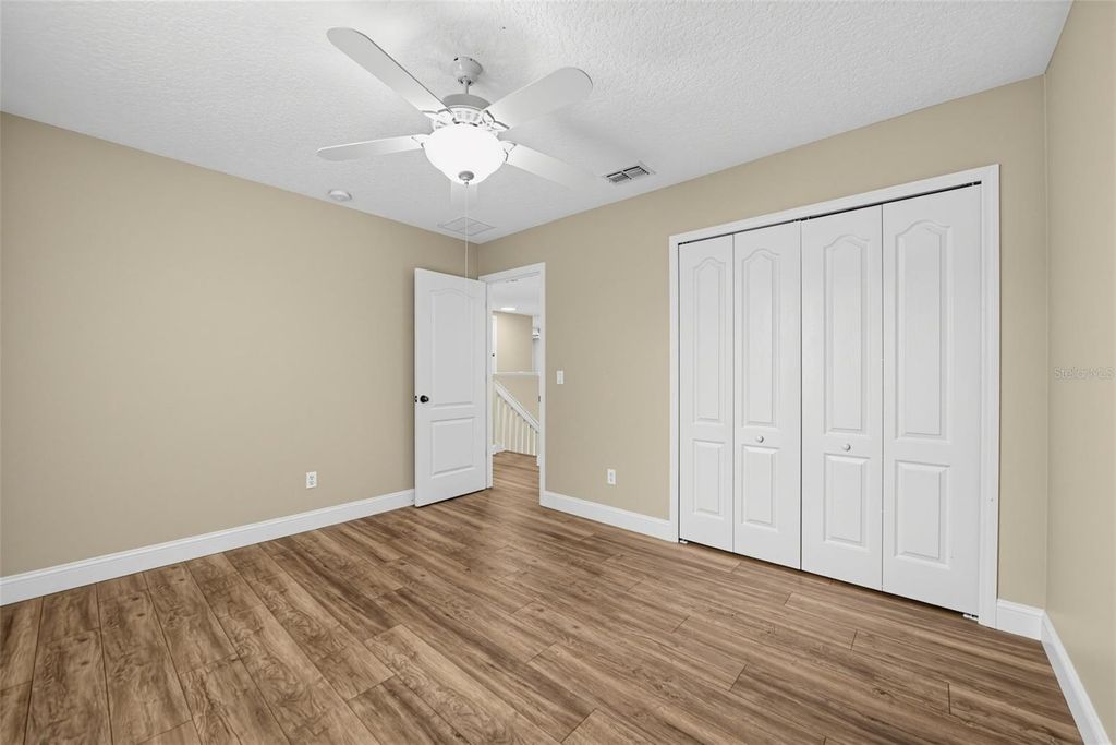 Image 15 of property listing at 10106 HIDDEN DUNES LANE, Orlando, FL 32832
