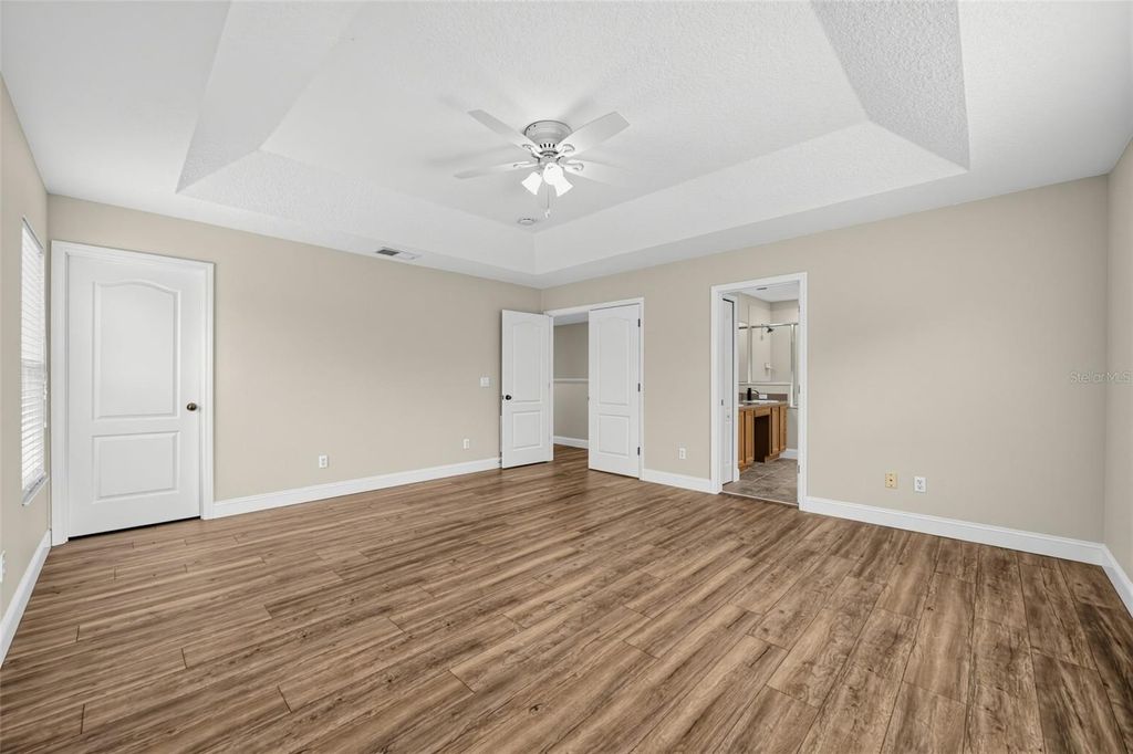 Image 16 of property listing at 10106 HIDDEN DUNES LANE, Orlando, FL 32832