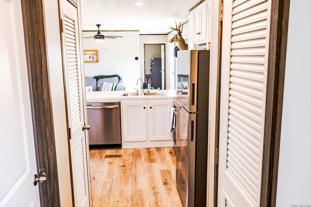 3131 sandy elm, La Vernia, TX 78121