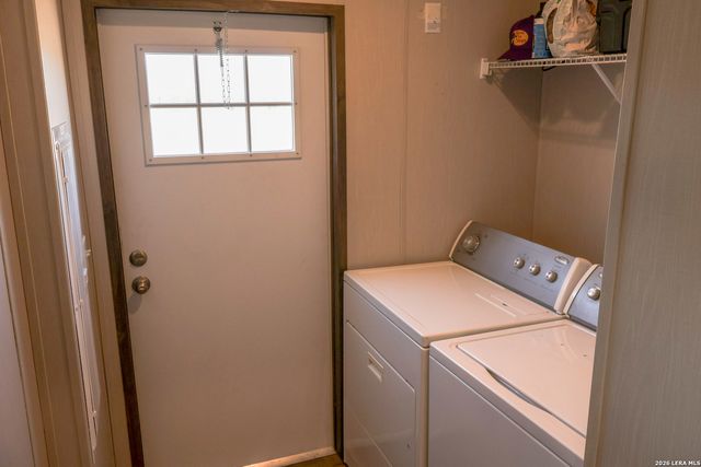 3131 sandy elm, La Vernia, TX 78121