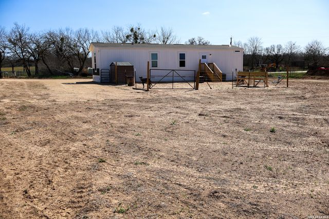 3131 sandy elm, La Vernia, TX 78121