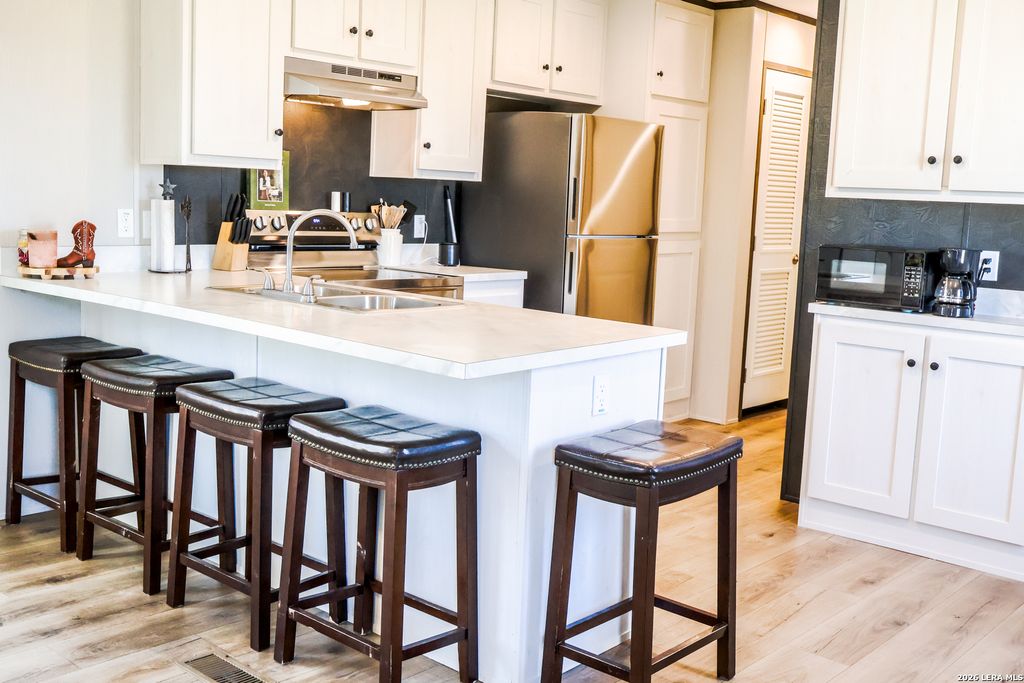 3131 sandy elm, La Vernia, TX 78121