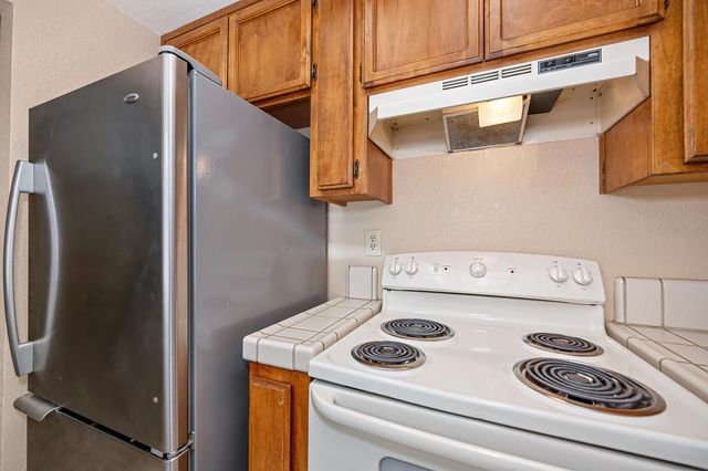 672 Dorothy Way, Auburn, CA 95603