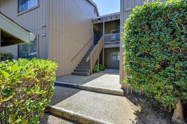 672 Dorothy Way, Auburn, CA 95603