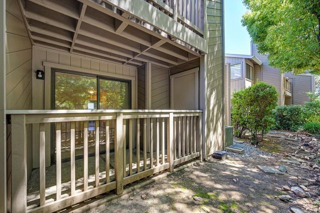 672 Dorothy Way, Auburn, CA 95603