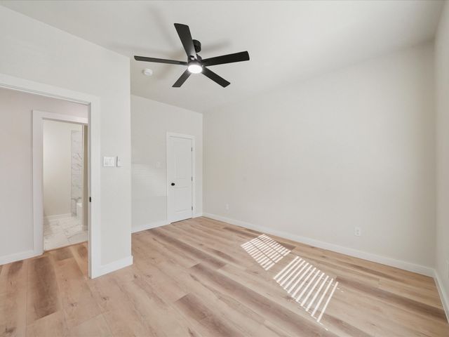 3033 Springview Avenue, Dallas, TX 75216