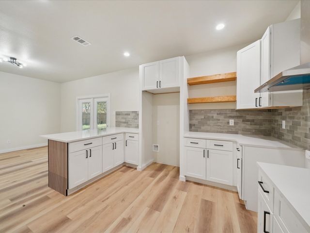 3033 Springview Avenue, Dallas, TX 75216