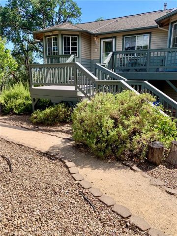 18076 Vista Point Ct, Hidden Valley Lake, CA 95467