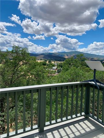 18076 Vista Point Ct, Hidden Valley Lake, CA 95467