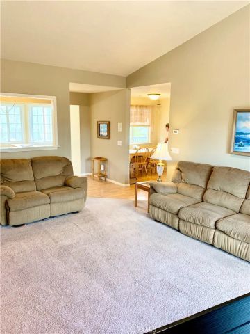 18076 Vista Point Ct, Hidden Valley Lake, CA 95467