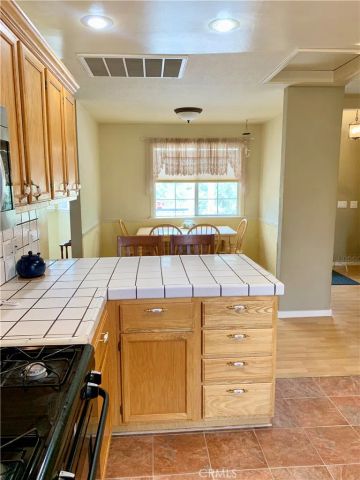 18076 Vista Point Ct, Hidden Valley Lake, CA 95467