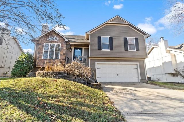 16372 S Sunset Street, Olathe, KS 66062