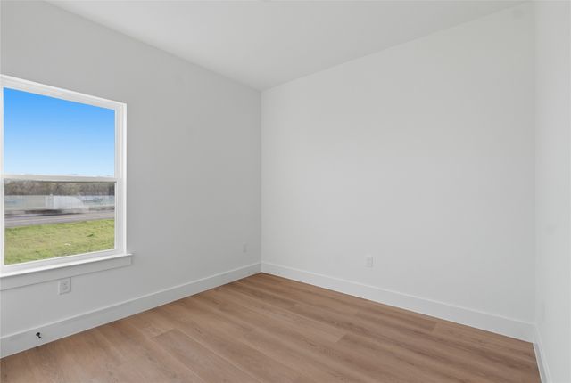 9480 Sandyland Boulevard, Dallas, TX 75217