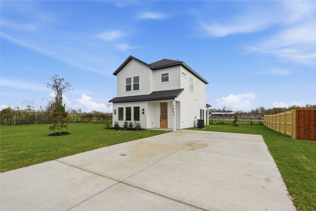 9480 Sandyland Boulevard, Dallas, TX 75217