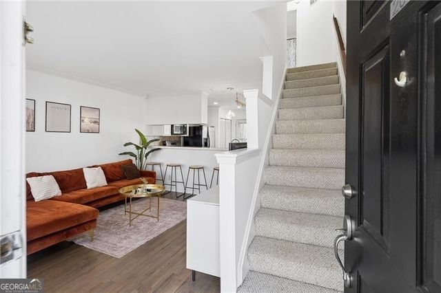 2232 Dunseath Avenue NW 206, Atlanta, GA 30318