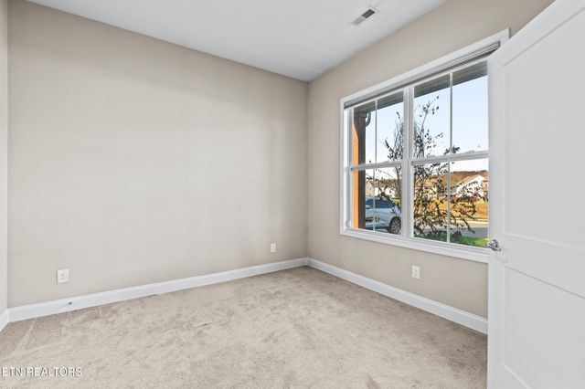 1062 Belle Pond Ave, Knoxville, TN 37932